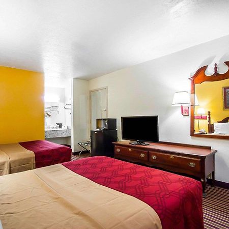 Econo Lodge Dyersburg Zewnętrze zdjęcie